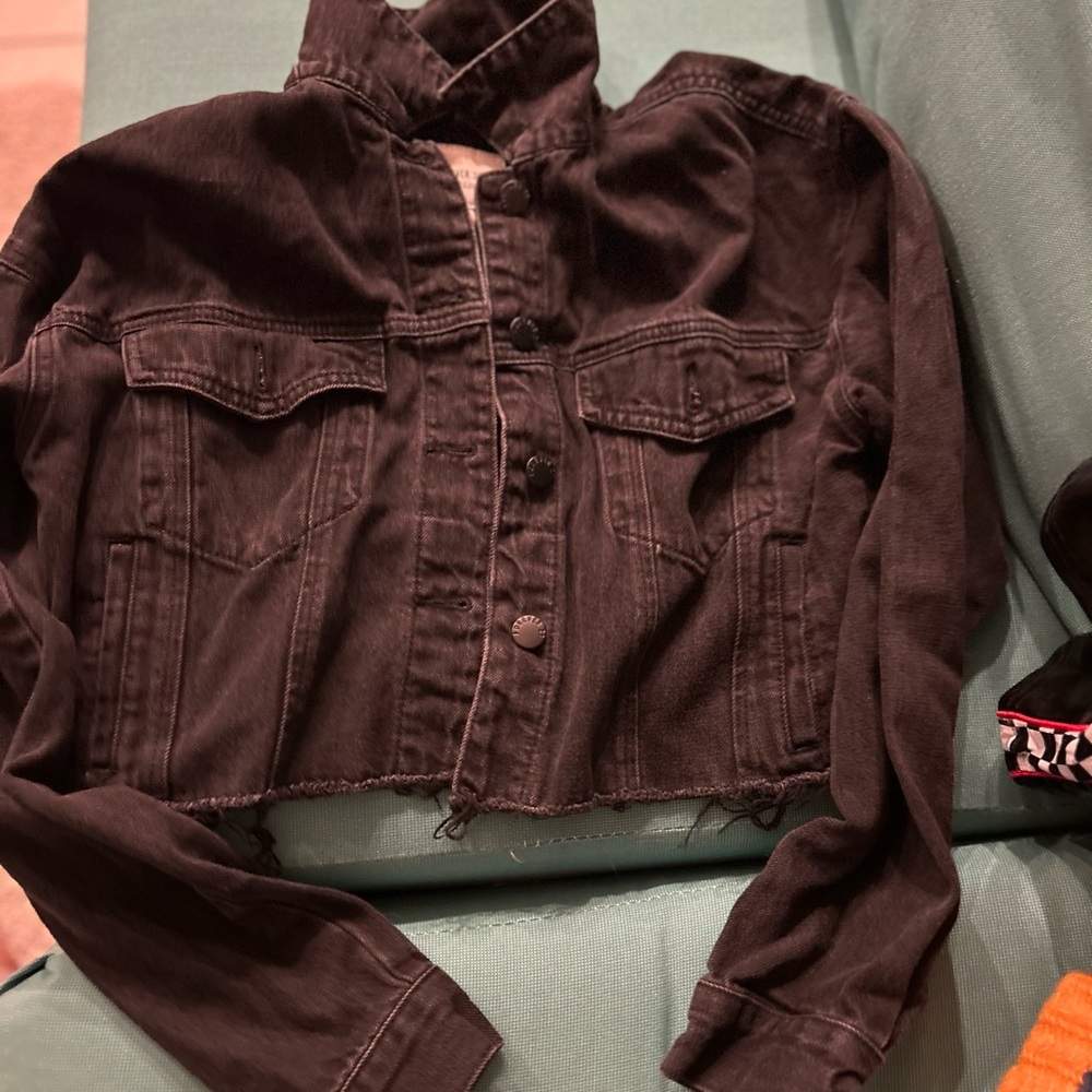 Forever 21 Black Jean Jacket Cropped